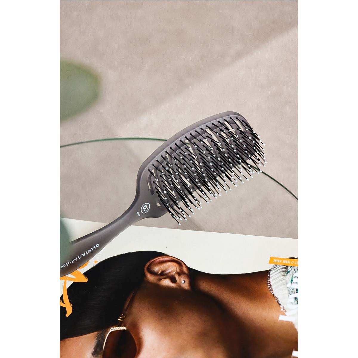 Brosse Essential Care Flex Grey pour cheveux Moyens