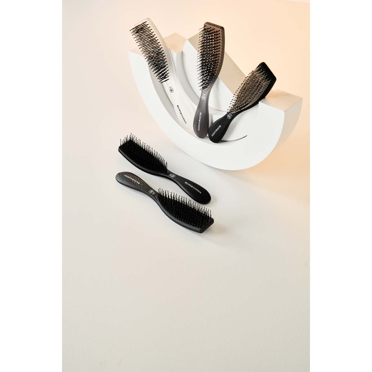 Brosse Essential Style Blend Black Poils Moyens