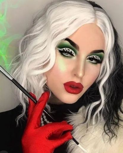halloween maquillage blanc visage idée rouge à lèvres  Cool halloween  makeup, Halloween makeup, Halloween make